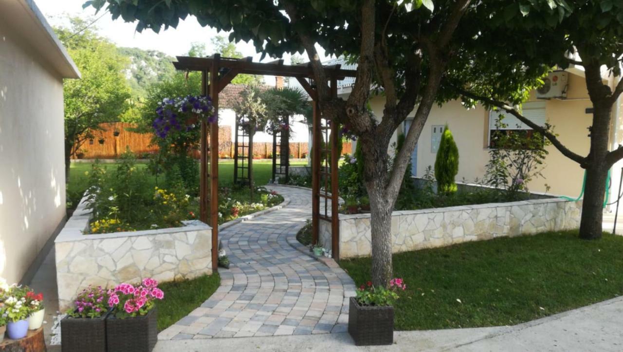 Riverside Guesthouse Pocitelj Exterior foto